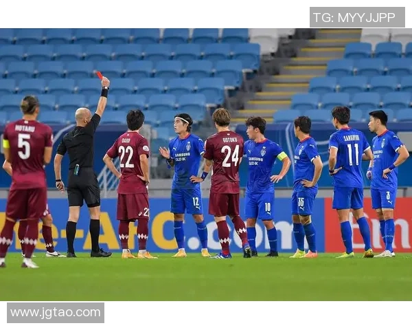 FC岐阜迎战川崎前锋全力争胜展现球队实力与斗志